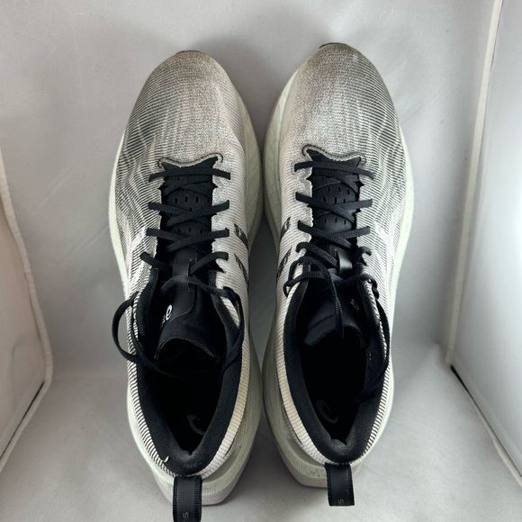 ASICS Superblast Running Shoes - Men's size 12 - Picture 11 of 13